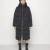 Yaspuffa Long Coat - Donsjas - Black -Dameskleding 074f55bab68b420f83beeda1b3a49575