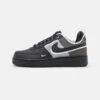 Nike Sportswear Air Force 1 React Unisex - Sneakers Laag - Black/White -Dameskleding 12026cd60aea4b8aa2478dfb716e8177