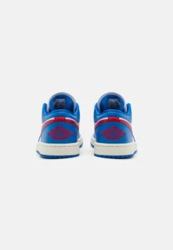 Air Jordan 1- Sneakers Laag - Sport Blue/Gym Red/White/Sail -Dameskleding 1f59894c71474b9fa44ccabfb4b58134