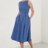 LELA Crew Neck Pleated Midi - Cocktailjurk - Indigo -Dameskleding 2694fecfc8cd4ff2ab60b7fc4dabd55b