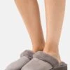 Even&Odd Pantoffels - Grey -Dameskleding 448f56d6f33548c298358e1ef2605a08