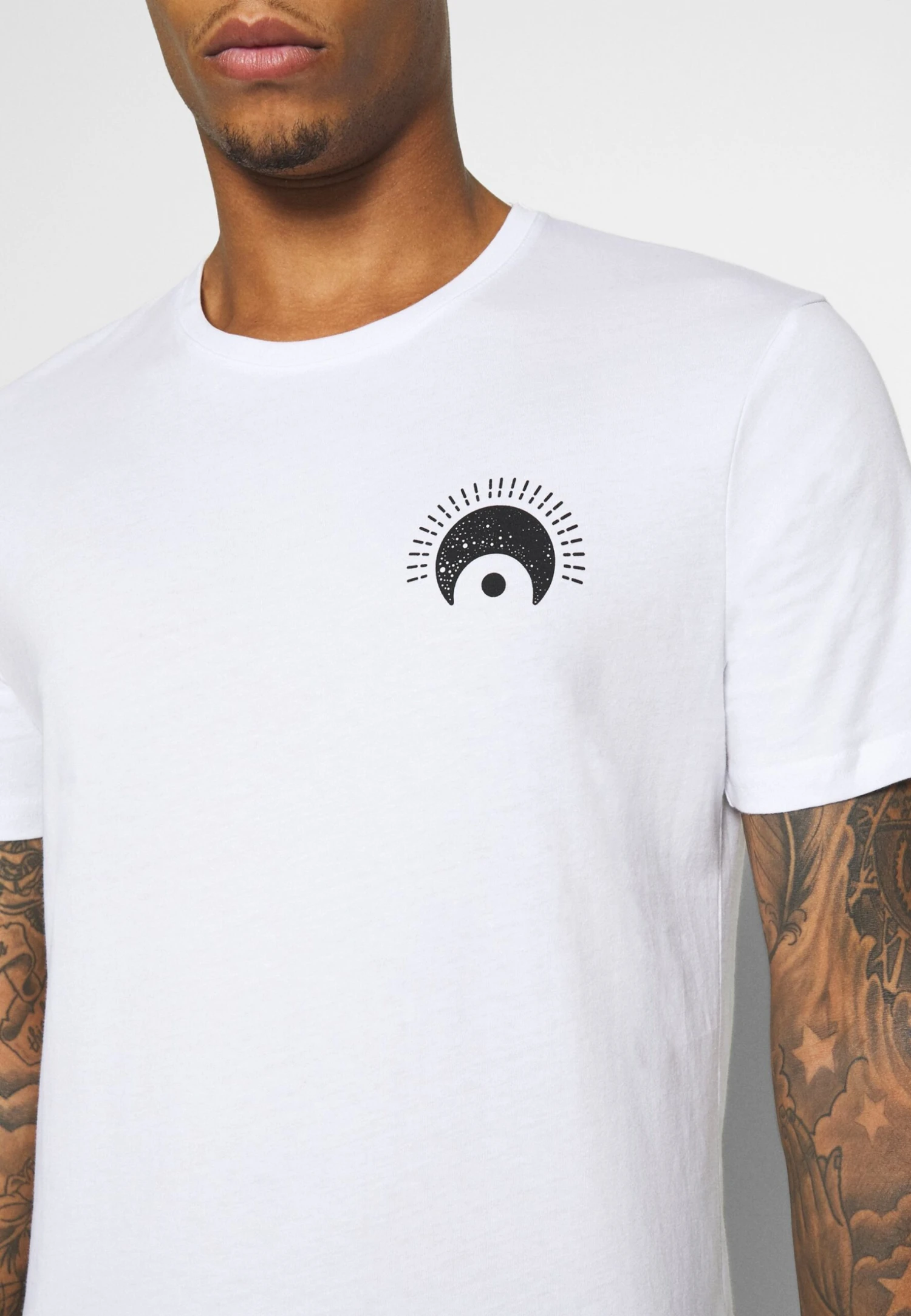 YOURTURN Eye Moon Tee Unisex - T-Shirt Print - White 8 YOURTURN Eye Moon Tee Unisex - T-Shirt Print - White - Afbeelding 6