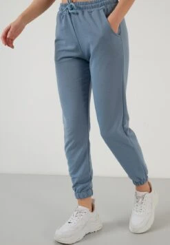 LELA Slim Fit - Trainingsbroek - Baby Blue -Dameskleding 520add2a8af5473e8fa72cc78ed3496c