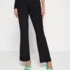 Noisy May Nmrobyn Bootcut Pants - Broek - Black -Dameskleding 53a2b2aafb55467c81bf70c720870fb9