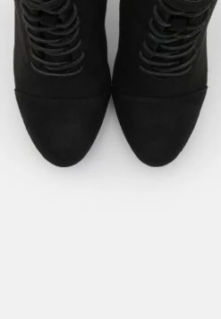 Veterboots - Black -Dameskleding 5d1877a5c2284f108017bb41a585090f