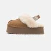 Ugg Funkette - Pantoffels - Chestnut -Dameskleding 5e68604260834f95a6262e466901fe26