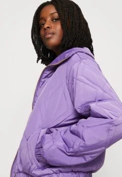 Noisy May Ziggy Quilt - Bomberjacks - Paisley Purple -Dameskleding 604481d441104a38af6d6f550ca6ac93