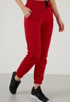 LELA Slim Fit - Trainingsbroek - Red -Dameskleding 6896e69fe70040048443b16ad7f70ad2