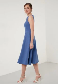 LELA Crew Neck Pleated Midi - Cocktailjurk - Indigo 9 LELA Crew Neck Pleated Midi - Cocktailjurk - Indigo -Dameskleding 7187f531871d4180b95ff0ebec18d0d6
