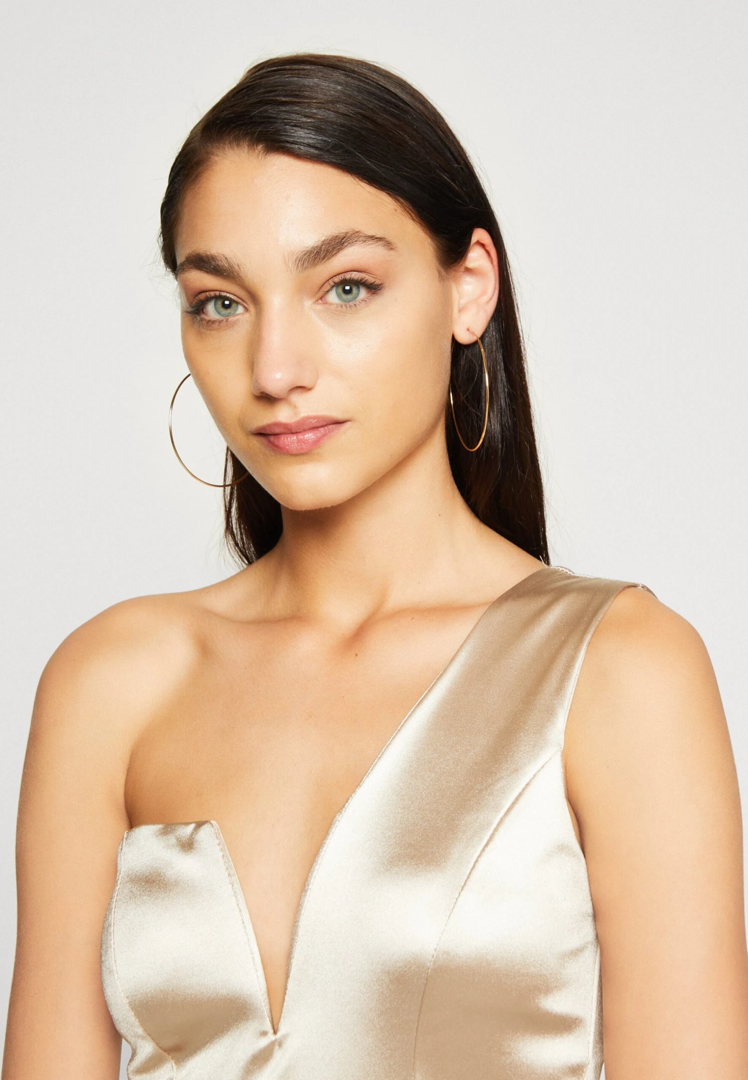 Wal G Evalina One Sleeve Maxi - Galajurk - Champagne 8 Wal G Evalina One Sleeve Maxi - Galajurk - Champagne - Afbeelding 6