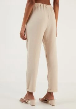 LELA Slim Fit - Broek - Stone 10 LELA Slim Fit - Broek - Stone -Dameskleding 768a4bd8c79f4f1596c10fdc2f212d70