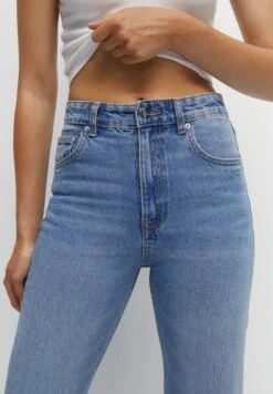 PULL & BEAR High Waist - Straight Leg Jeans - Stone Blue Denim 13 PULL & BEAR High Waist - Straight Leg Jeans - Stone Blue Denim -Dameskleding 78563639e6ab487785af196d5aa224c3