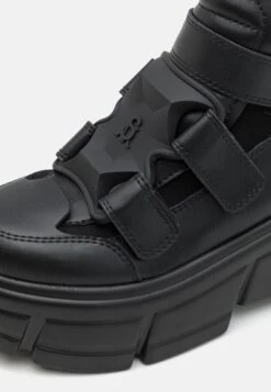 Steve Madden Trimmers - Sneakers Hoog - Black 15 Steve Madden Trimmers - Sneakers Hoog - Black -Dameskleding 7eaed5cff0ea43438c0e4484cc41dbf7