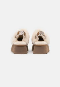 Ugg Funkette - Pantoffels - Chestnut 9 Ugg Funkette - Pantoffels - Chestnut -Dameskleding 8558314d6725466c93610e1fcaf3c85e