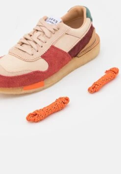 Clarks Originals Torrun - Sneakers Laag - Dark Pink Combi -Dameskleding 88be6bdbf4e34ef3b366ed27fa370e31