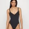 Seafolly Collective Gathered Strap One Piece - Badpak - Black 1 Seafolly Collective Gathered Strap One Piece - Badpak - Black -Dameskleding a2c7ea0e05094b209c1ac5d57a90370a