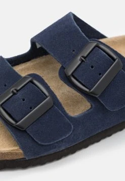 Pier One Leather Unisex - Pantoffels - Dark Blue 13 Pier One Leather Unisex - Pantoffels - Dark Blue -Dameskleding a5a88158e25a4eb4b3e59dc262861c25