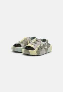 Ugg Sport Yeah Camopop - Sandalen - Moss Green -Dameskleding a62d21f623ed4ff7b760b41976672ff9