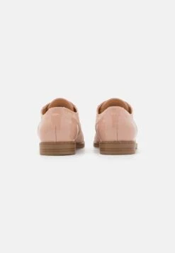Veterschoenen - Rose Gold 11 Veterschoenen - Rose Gold -Dameskleding c40acca052274ce58f643800211a6dfb