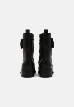 Tamaris Veterboots - Black/Gold 13 Tamaris Veterboots - Black/Gold -Dameskleding c9a03b5922cd4a4e8143e369f6a7e694