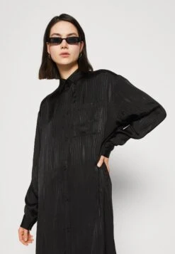 Monki Blousejurk - Black Jaquard 11 Monki Blousejurk - Black Jaquard -Dameskleding cc1805152a2c4feebf4ccff5c4c5c2d8