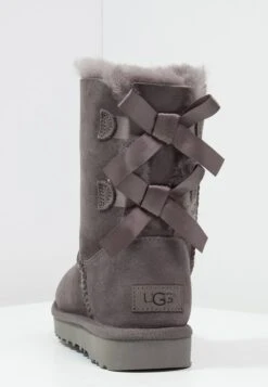 Ugg Bailey Bow - Korte Laarzen - Grey 13 Ugg Bailey Bow - Korte Laarzen - Grey -Dameskleding cd24d18222c74140b68784fd42681dc1