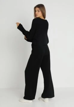 Even&Odd Cropped Jumper - Trui - Black -Dameskleding d6afe0db0365435898fd3ca235660222