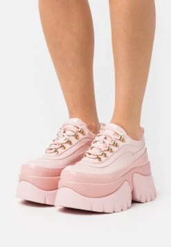 Dameskleding 19 KOI FOOTWEAR Melanie Martinez Ribbon Cake Platform Shoes - Sneakers Laag - Pink/Purple
