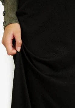 Maxirok - Black -Dameskleding e3e924a5764c4615a5521ba33d9fb165