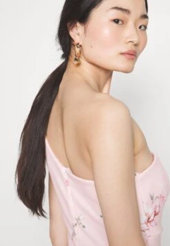 Wedding Gigi One Shoulder Print Maxi - Galajurk - Peach Print 11 Wedding Gigi One Shoulder Print Maxi - Galajurk - Peach Print -Dameskleding ebfd879230ea41a6abcc0a87353ed520