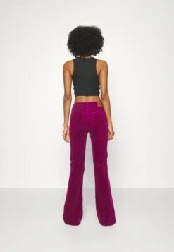 Lee Breese - Flared Jeans - Foxy Violet -Dameskleding f8ca85457bec404d86e10ca05cb0f5a4