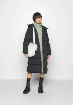 Yaspuffa Long Coat - Donsjas - Black 9 Yaspuffa Long Coat - Donsjas - Black -Dameskleding fdc1a21f33c74b0e8840b7a3bca68465
